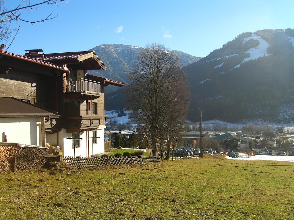 Gastehaus Hofer Apartment Brixen im Thale Bagian luar foto